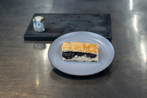 Focaccia di Fichi e Formaggio Erborinato liofizzato - Chef Marcello Trentini
