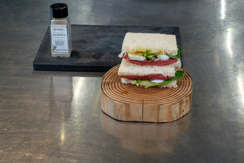 Tramezzino con Tartare, Dalbosco (Tartufo bianco in polvere) e Uovo - Chef Marcello Trentini