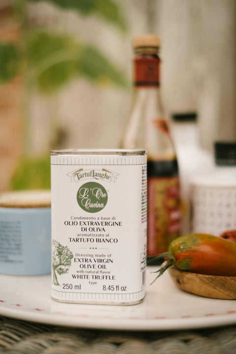 ORO IN CUCINA®: Condimento a base di OLIO EXTRAV. d'OLIVA aromatizzato al tartufo bianco 250ml